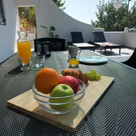 Apartment Ljube Omiš Zewnętrze zdjęcie
